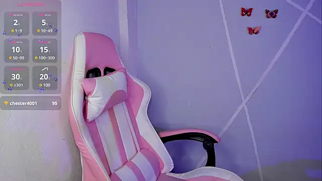 Snapshot of Shari_Watson chatting on March 2025 03:39:01 AM Shari Watson online show from March 2025 03:39:01 AM