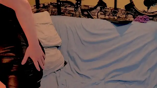 Snapshot of Scarlett_Switch chatting on September 2025 12:23:01 AM Scarlett Switch online show from September 2025 12:23:01 AM