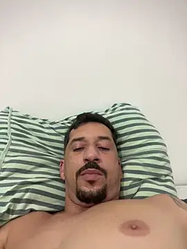 Snapshot of MateusBH123 chatting on February 2026 02:32:01 AM MateusBH123 online show from February 2026 02:32:01 AM