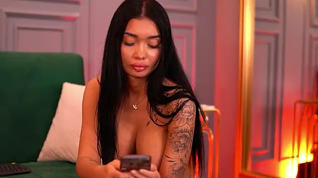 Snapshot of SashaFerrera chatting on March 2025 04:07:02 AM SashaFerrera online show from March 2025 04:07:02 AM