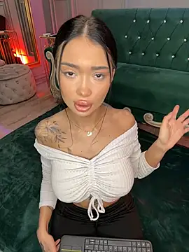 Snapshot of SashaFerrera chatting on March 2025 09:11:02 PM SashaFerrera online show from March 2025 09:11:02 PM