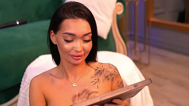 Snapshot of SashaFerrera chatting on March 2025 06:43:02 PM SashaFerrera online show from March 2025 06:43:02 PM