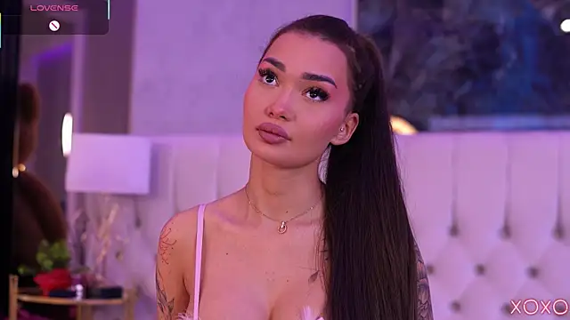 Snapshot of SashaFerrera chatting on September 2025 06:24:02 PM SashaFerrera online show from September 2025 06:24:02 PM