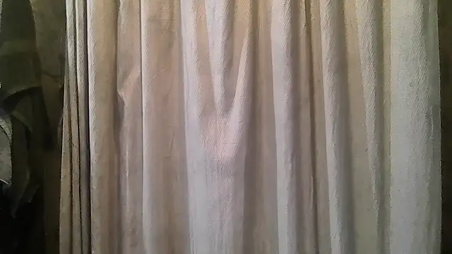 Snapshot of ShysluutGia chatting on February 2026 07:25:01 AM ShysluutGia online show from February 2026 07:25:01 AM