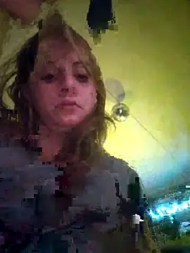 Snapshot of ShysluutGia chatting on March 2026 11:27:02 AM ShysluutGia online show from March 2026 11:27:02 AM