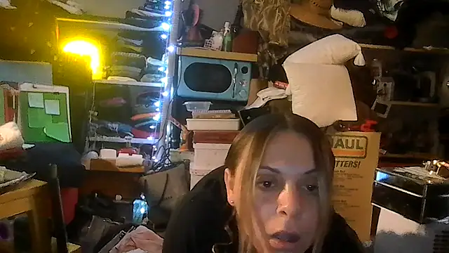 ShysluutGia online show from June 2026 10:43:01 AM