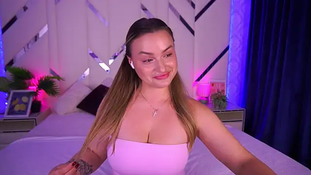 LindsieGreyy online show from October 2025 06:43:02 AM