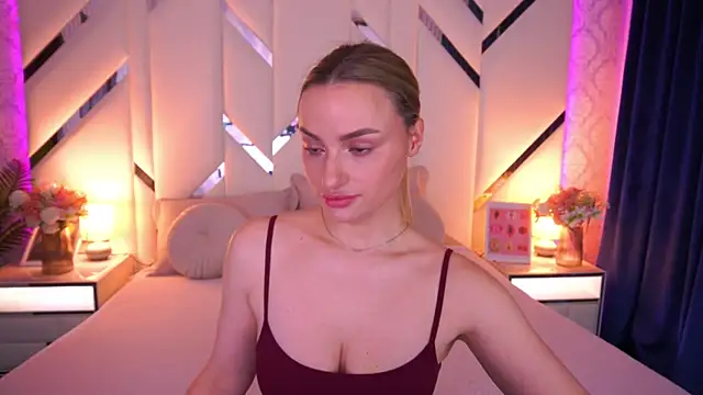 LindsieGreyy online show from May 2026 06:54:02 AM