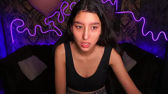 CharmMocco online show from February 2025 10:22:01 AM