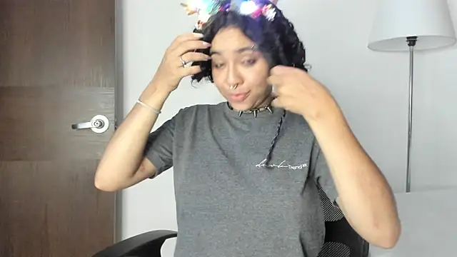 Dhalila  online show from December 2025 01:02:02 AM