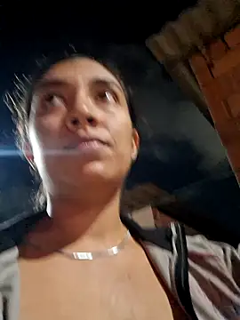 Snapshot of Robin_H00t chatting on September 2025 01:38:02 AM Robin H00t online show from September 2025 01:38:02 AM