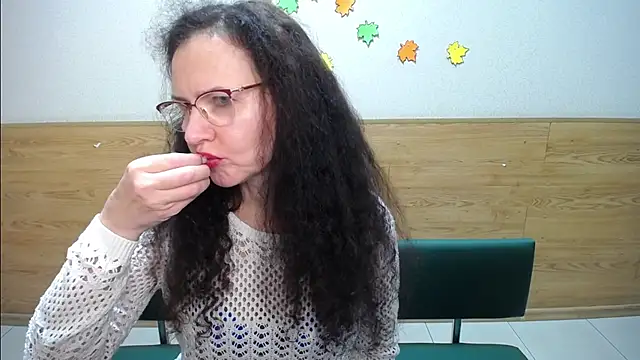 Miroslava Happi online show from September 2025 06:29:01 AM