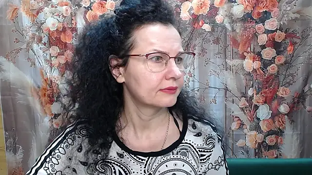 Miroslava Happi online show from April 2026 05:43:02 AM