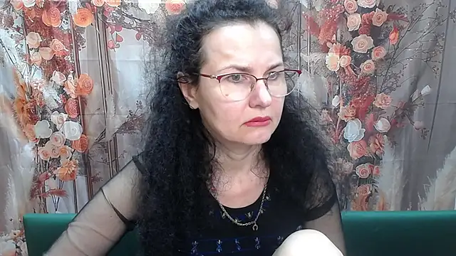 Miroslava Happi online show from May 2026 05:46:01 AM