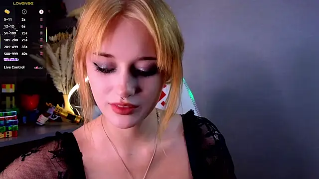 Snapshot of Hisoka_akerley chatting on September 2025 04:39:01 PM Hisoka akerley online show from September 2025 04:39:01 PM