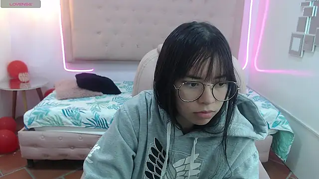 honnielane online show from February 2025 12:22:01 PM