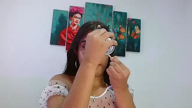 Selena fox7 online show from February 2025 08:03:02 PM