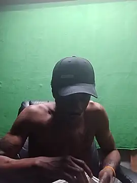 BrownSkinGuy420 online show from February 2025 08:42:02 PM