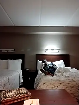 BrownSkinGuy420 online show from February 2025 05:25:01 AM