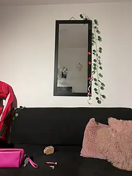 emyrose2 online show from February 2025 02:40:02 AM