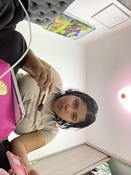 emyrose2 online show from March 2025 01:47:02 AM