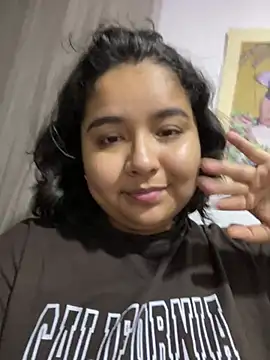 emyrose2 online show from March 2025 02:39:02 AM