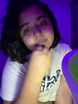 emyrose2 online show from March 2025 03:55:02 AM