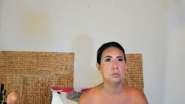 Jackiehmilf52 online show from July 2026 08:44:02 PM