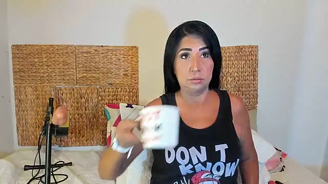 Jackiehmilf52 online show from July 2026 01:36:02 PM