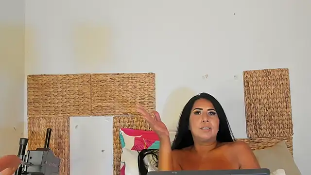 Jackiehmilf52 online show from July 2026 01:58:01 AM