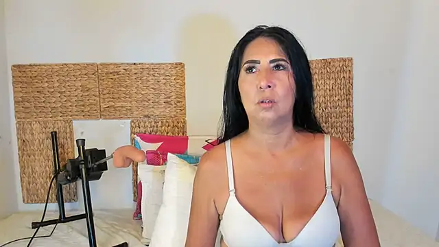 Jackiehmilf52 online show from July 2026 11:26:02 PM