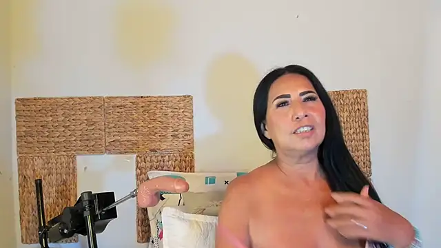 Jackiehmilf52 online show from August 2026 02:02:02 AM
