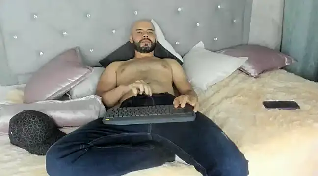 Luke Diaz7 online show from February 2025 06:49:02 AM