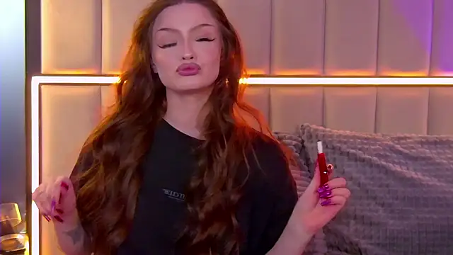 AlexaBright online show from November 2025 06:34:02 PM