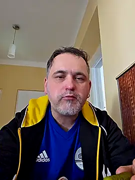 Snapshot of Szolga10 chatting on March 2025 12:43:02 PM Szolga10 online show from March 2025 12:43:02 PM