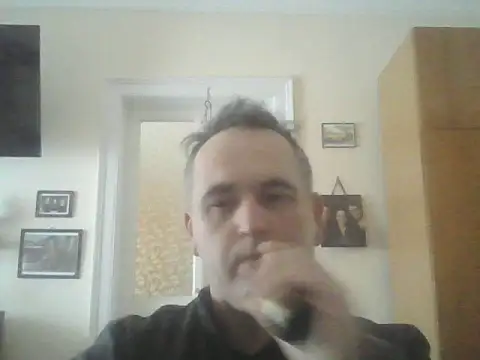 Snapshot of Szolga10 chatting on March 2026 03:17:02 PM Szolga10 online show from March 2026 03:17:02 PM