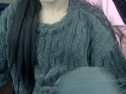 Snapshot of YourCDBitch chatting on December 2025 10:37:02 PM YourCDBitch online show from December 2025 10:37:02 PM