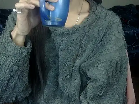 Snapshot of YourCDBitch chatting on December 2025 09:55:01 PM YourCDBitch online show from December 2025 09:55:01 PM