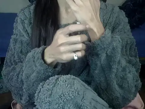 Snapshot of YourCDBitch chatting on December 2025 12:07:02 AM YourCDBitch online show from December 2025 12:07:02 AM