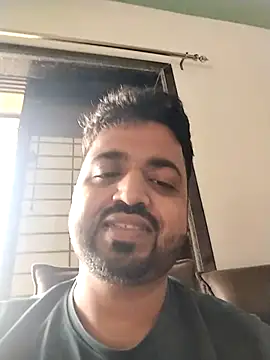 Snapshot of Vij717 chatting on March 2025 04:09:01 AM Vij717 online show from March 2025 04:09:01 AM