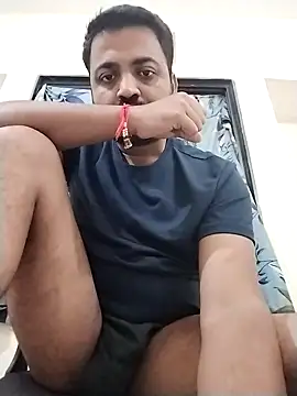Snapshot of Vij717 chatting on September 2025 04:07:01 AM Vij717 online show from September 2025 04:07:01 AM