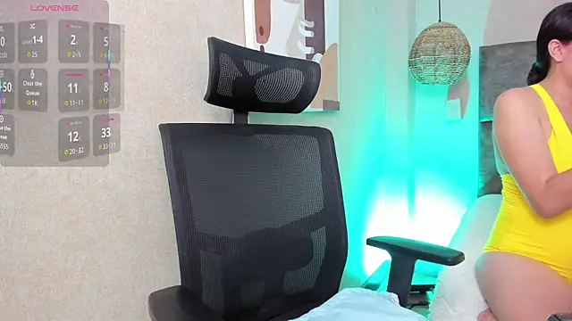 elizabeth 20 online show from October 2025 06:52:01 PM