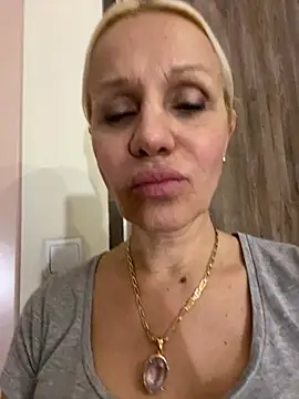 DeboraXporn online show from April 2026 07:09:01 PM