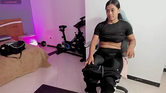 cristal crossfitx online show from May 2026 10:20:02 AM