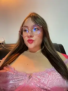 Snapshot of ValentinaOrtiz3 chatting on March 2025 03:22:01 AM ValentinaOrtiz3 online show from March 2025 03:22:01 AM