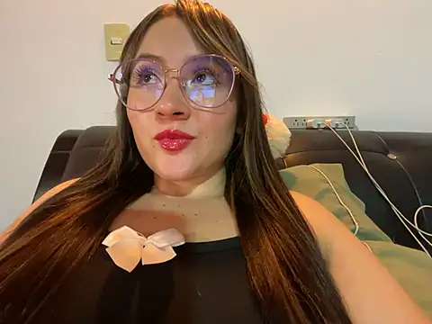 Snapshot of ValentinaOrtiz3 chatting on March 2025 01:32:01 AM ValentinaOrtiz3 online show from March 2025 01:32:01 AM