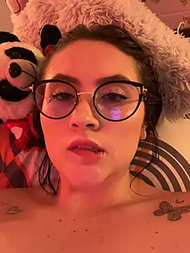 ValentinaOrtiz3 online show from March 2026 09:53:02 PM