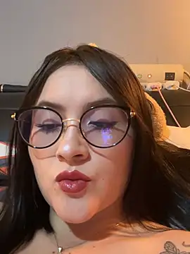 Snapshot of ValentinaOrtiz3 chatting on June 2026 01:12:02 AM ValentinaOrtiz3 online show from June 2026 01:12:02 AM