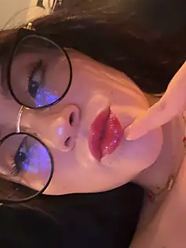 Snapshot of ValentinaOrtiz3 chatting on June 2026 11:42:02 PM ValentinaOrtiz3 online show from June 2026 11:42:02 PM