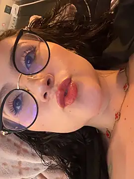 Snapshot of ValentinaOrtiz3 chatting on July 2026 10:27:01 PM ValentinaOrtiz3 online show from July 2026 10:27:01 PM